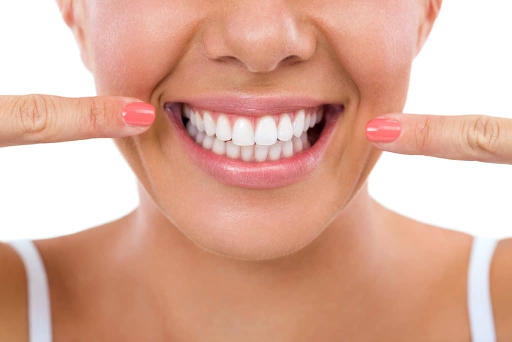 How Do You Whiten Teeth Instantly?